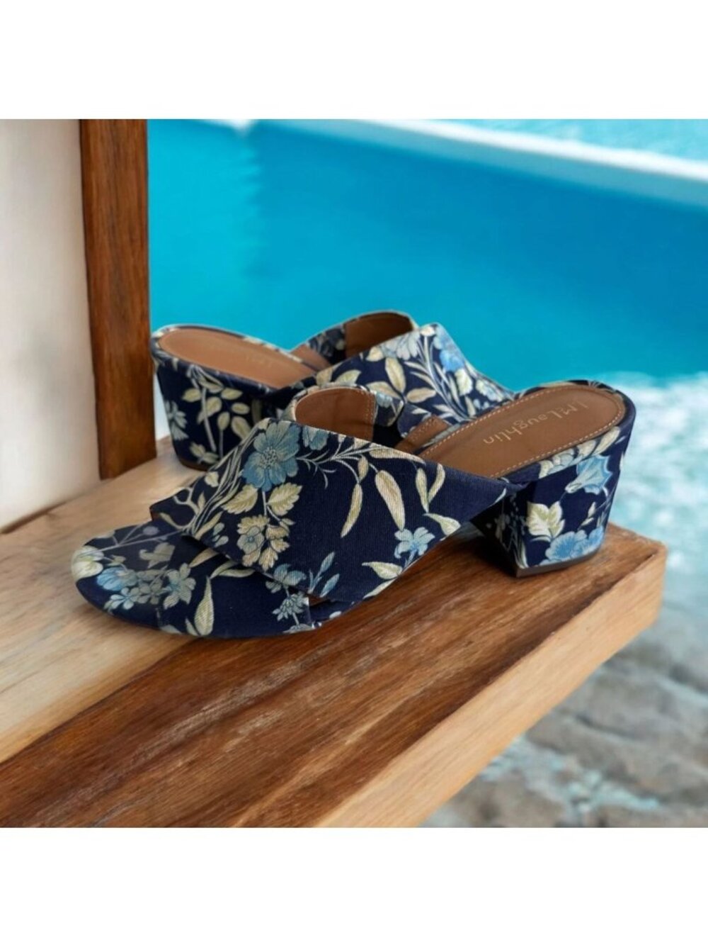 MCLAUGHLIN Blue White Floral Sandals Heels 7